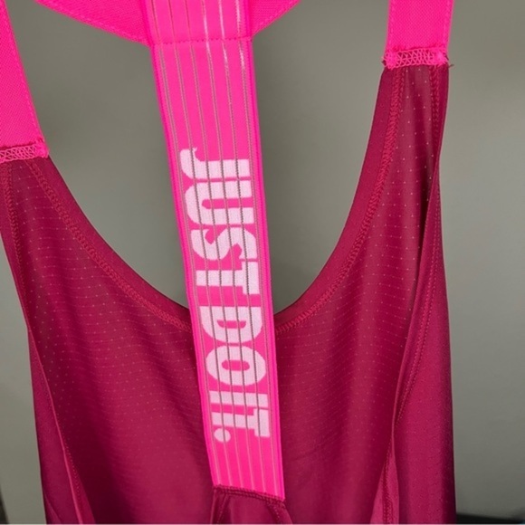 Nike Dry Fit Tank Hot Pink Maroon Work Out Gym Athlete HIIT Light Top - Picture 3 of 6